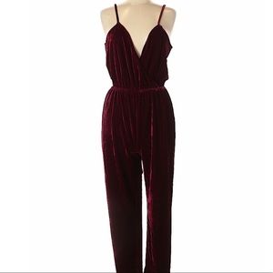 ❗️Red velvet Romper❗️